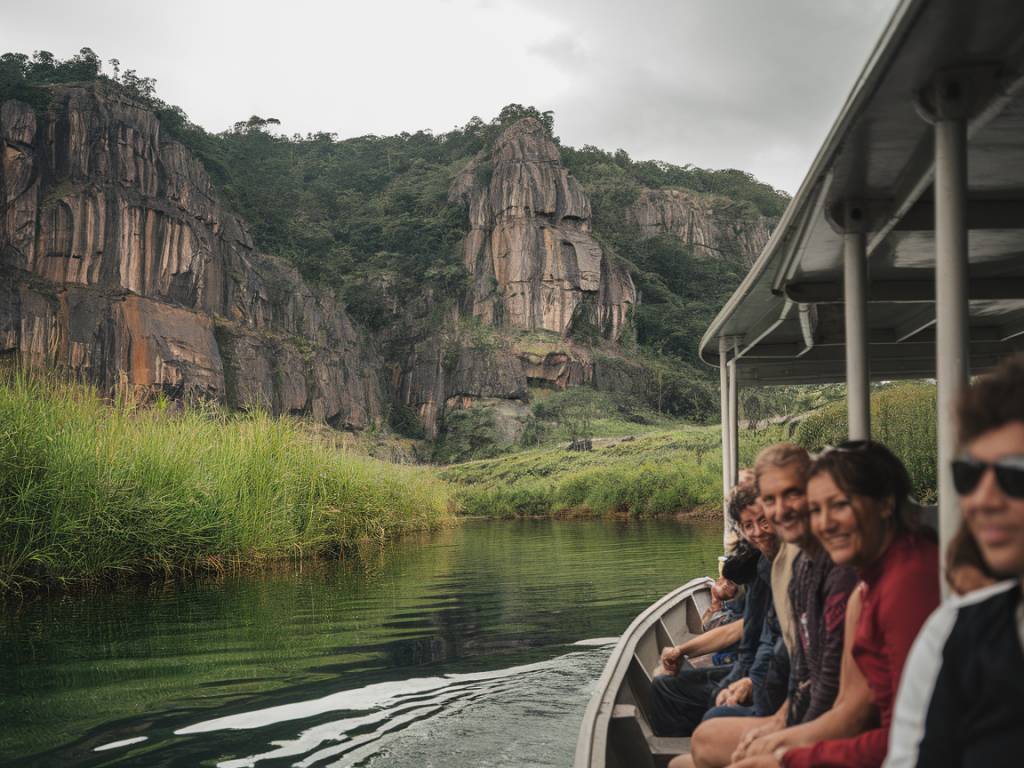 Passeios de barco imperdíveis em Santa Catarina